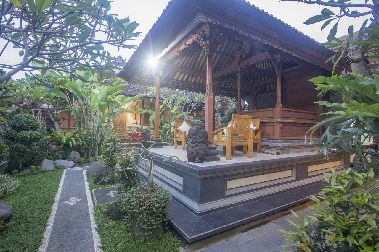 Nang Ade House Hotel Убуд Екстериор снимка