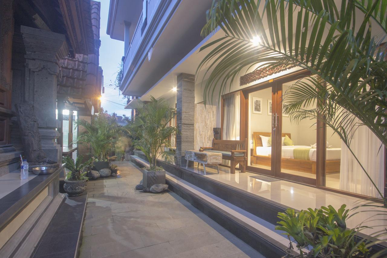 Nang Ade House Hotel Убуд Екстериор снимка
