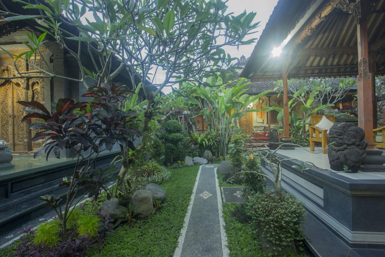 Nang Ade House Hotel Убуд Екстериор снимка
