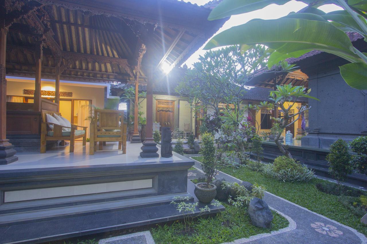 Nang Ade House Hotel Убуд Екстериор снимка